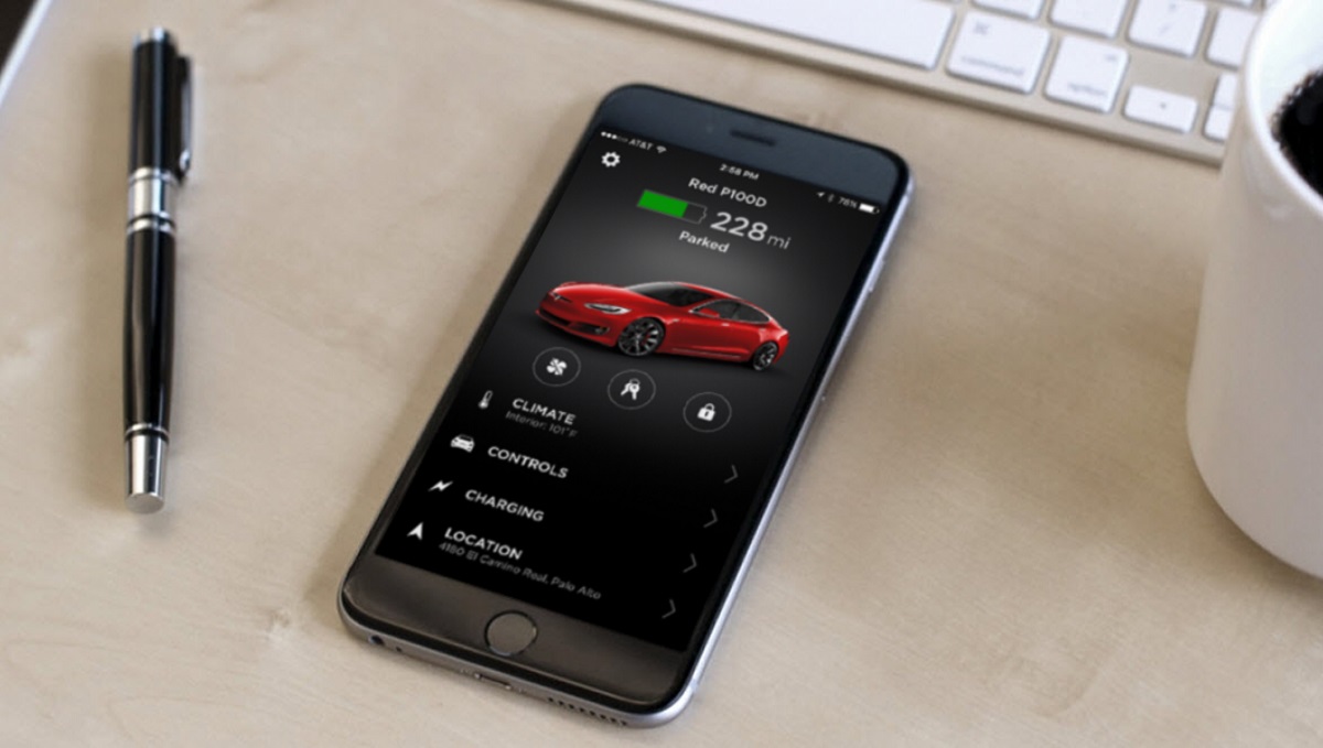 Mobilná aplikácia automobilky Tesla